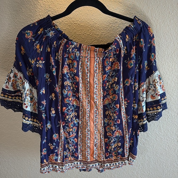Angie Boho Navy Floral Off-Shoulder Blouse/ Size large - Picture 7 of 9